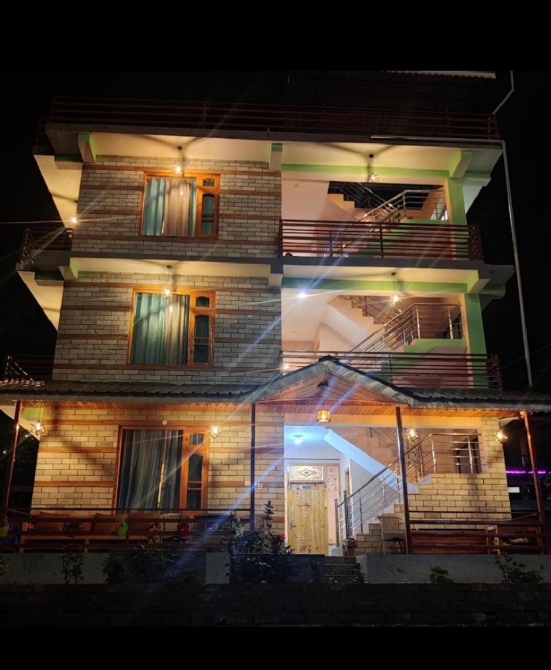 Delight Homestay Kasol Buitenkant foto