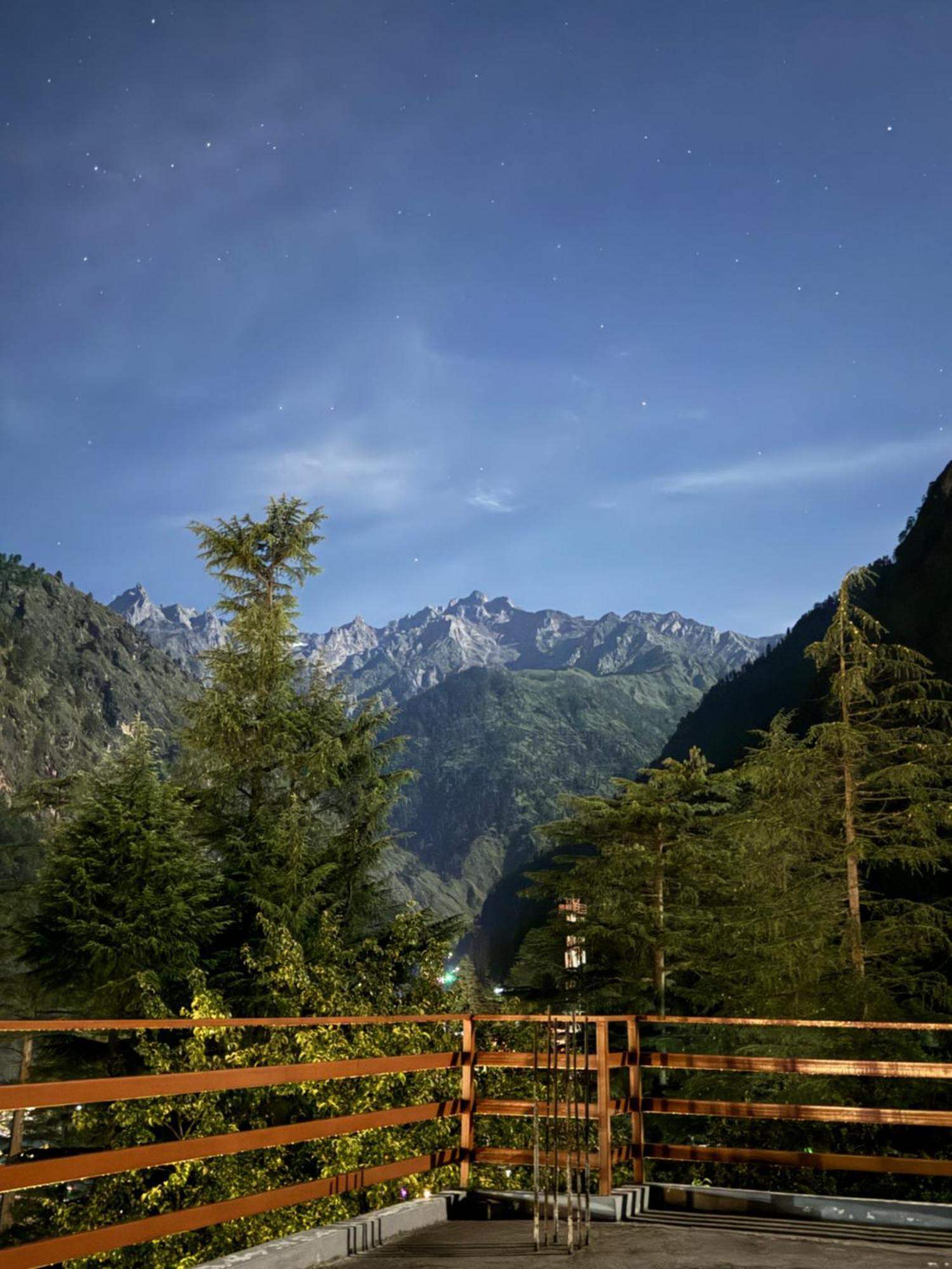 Delight Homestay Kasol Buitenkant foto
