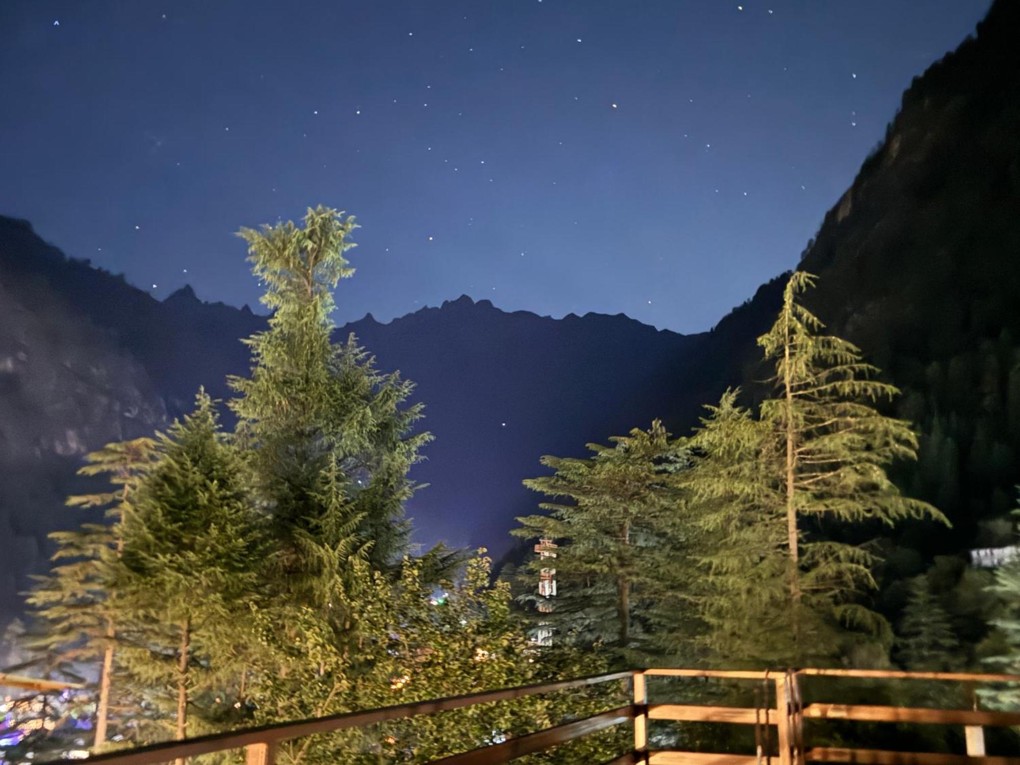 Delight Homestay Kasol Buitenkant foto