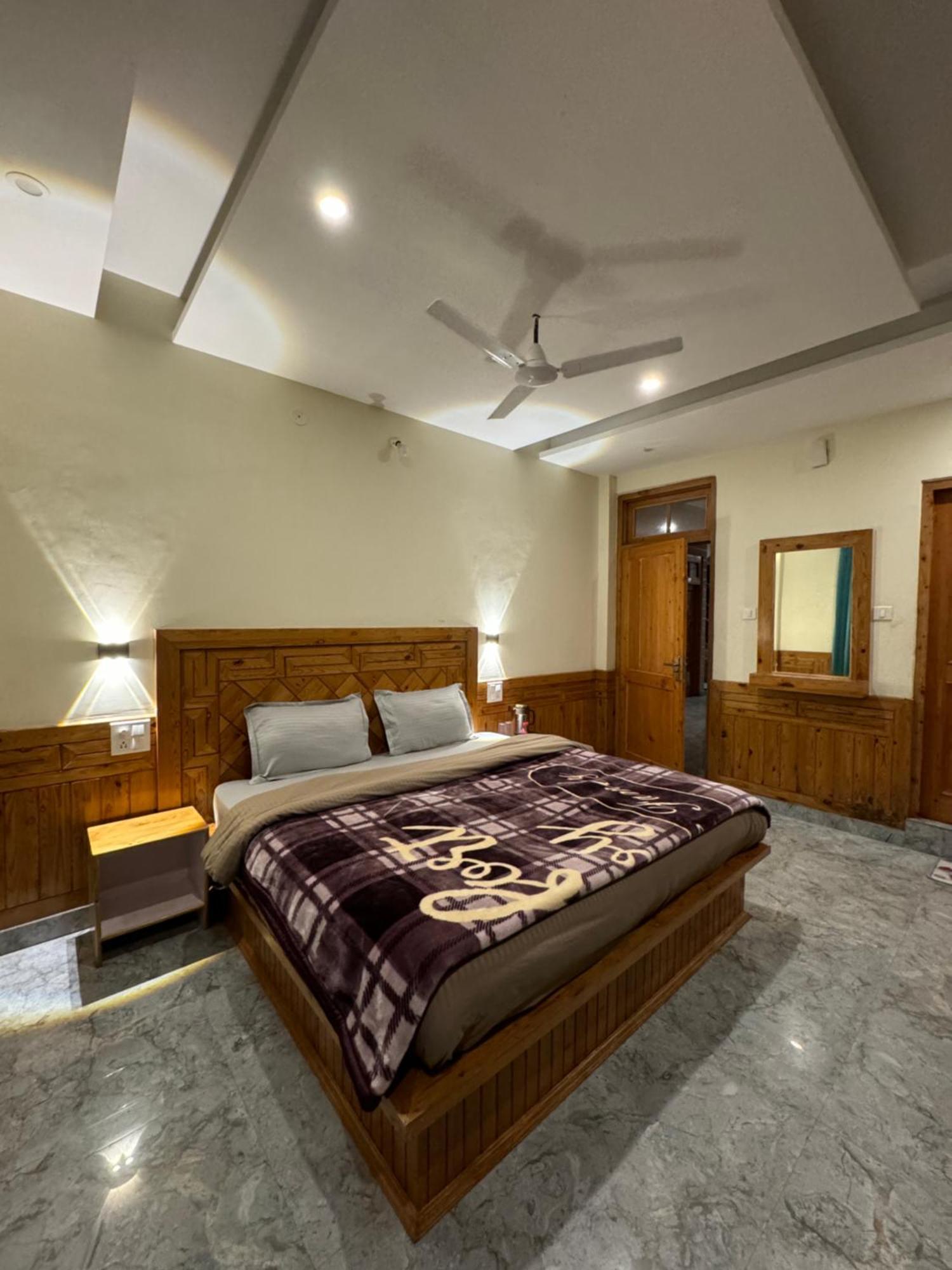 Delight Homestay Kasol Buitenkant foto