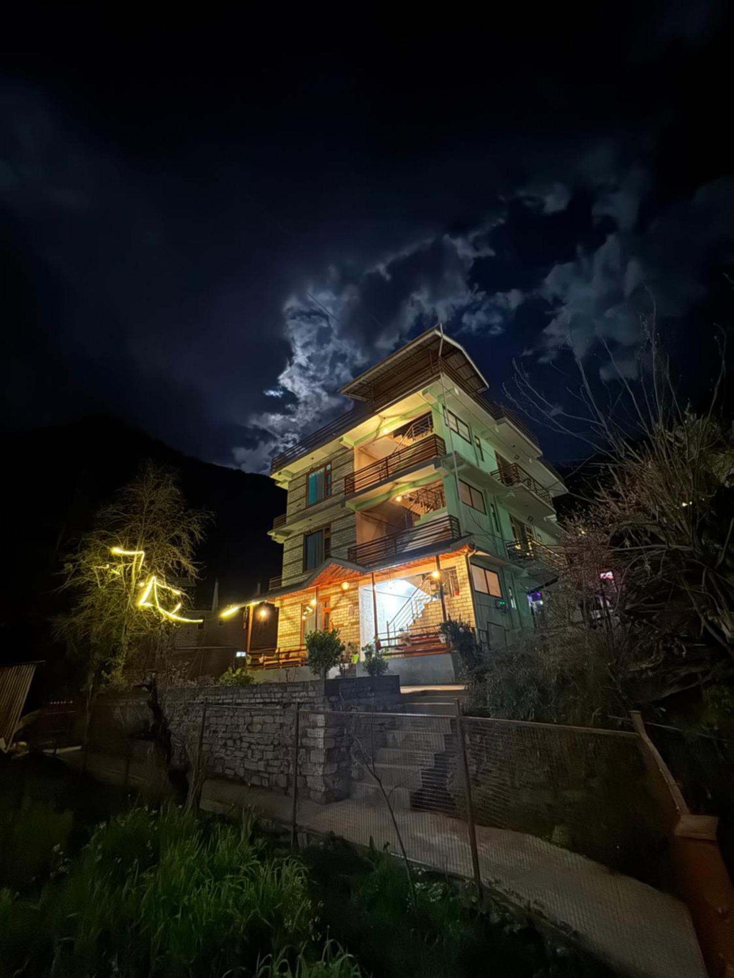 Delight Homestay Kasol Buitenkant foto